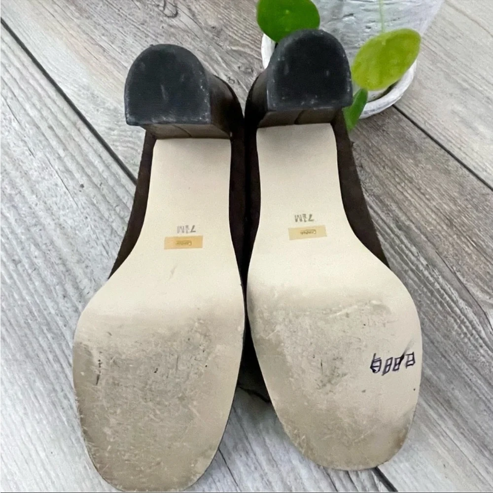 Vintage Suede Leather Heels Women’s‎ 7.5 Brown Mary Jane Style Retro Chic Casual